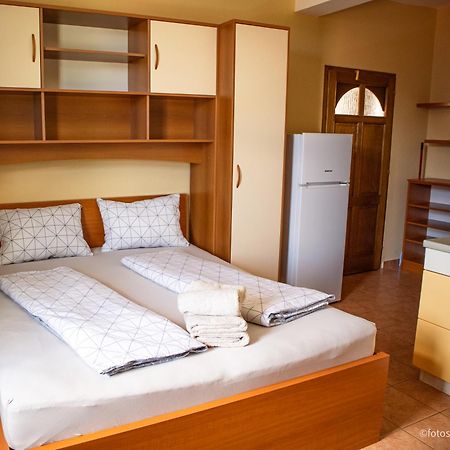 Guesthouse Marija Lopar Εξωτερικό φωτογραφία